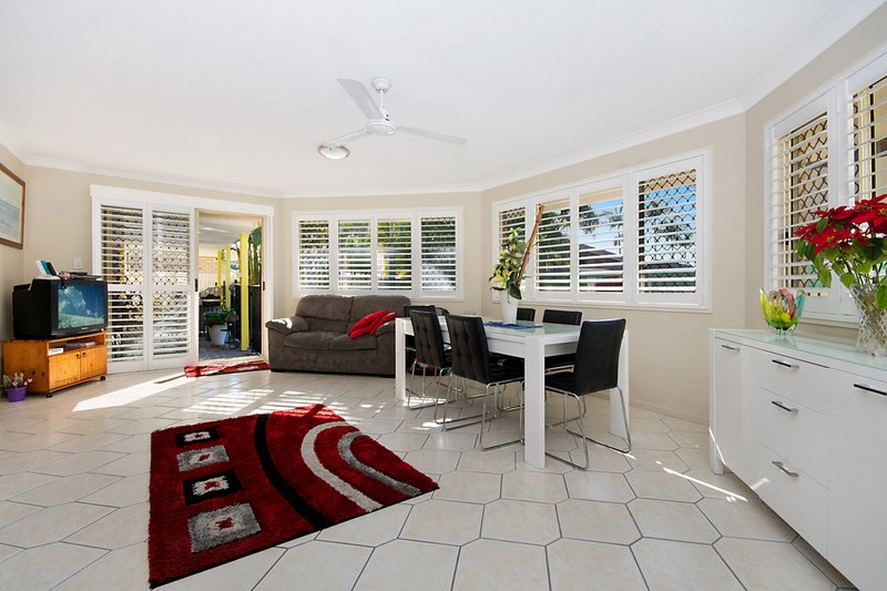 Photo - 8 Witonga Drive, Yamba NSW 2464 - Image 3