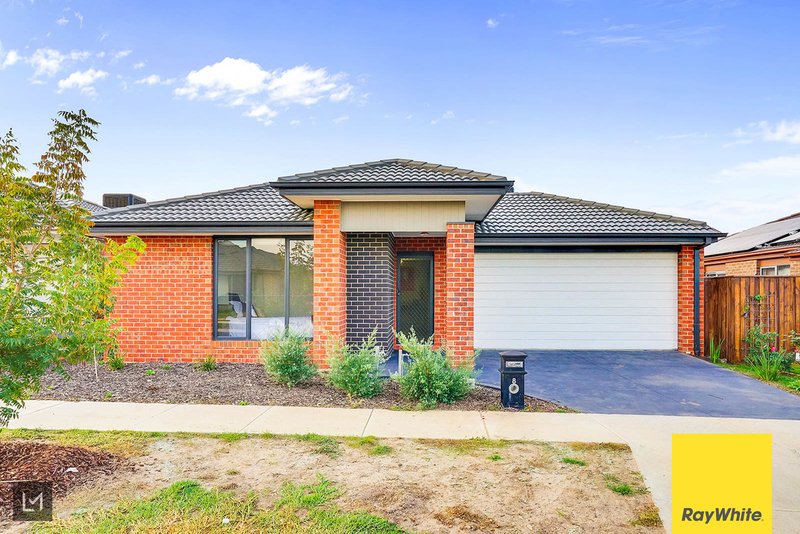 8 Wolomina Crescent, Werribee VIC 3030