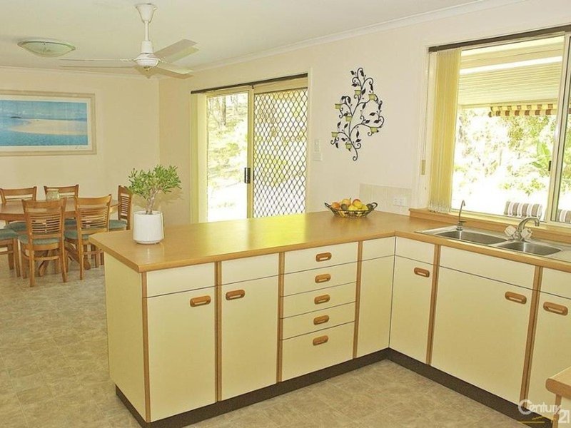 Photo - 8 Wombourne Rd , Tea Gardens NSW 2324 - Image 7