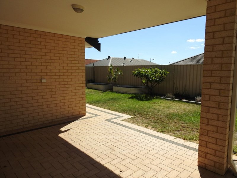 Photo - 8 Woodhill Road, Baldivis WA 6171 - Image 12