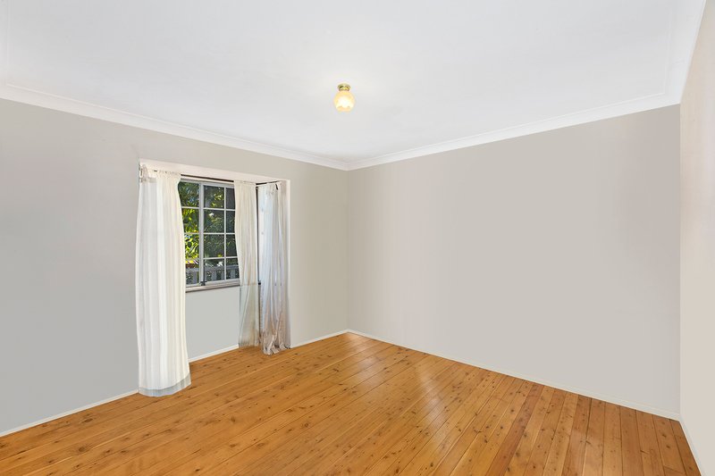 Photo - 8 Woodland Road, Terrigal NSW 2260 - Image 4