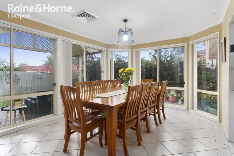 Photo - 8 Woodside Avenue, West Hoxton NSW 2171 - Image 10