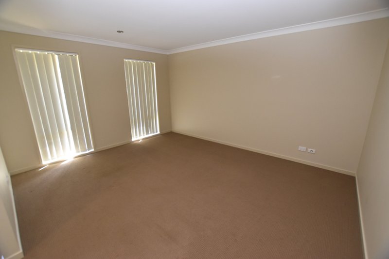 Photo - 8 Woodward Avenue, Calliope QLD 4680 - Image 6