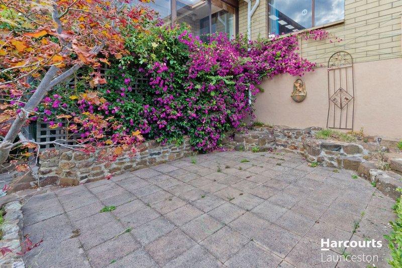 Photo - 8 Woolston Street, Trevallyn TAS 7250 - Image 12