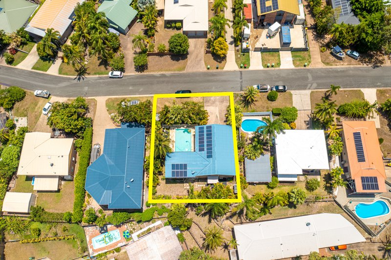 Photo - 8 Woomerah Street, Cannonvale QLD 4802 - Image 18