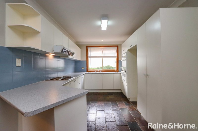 Photo - 8 Wright Place, Windradyne NSW 2795 - Image 2