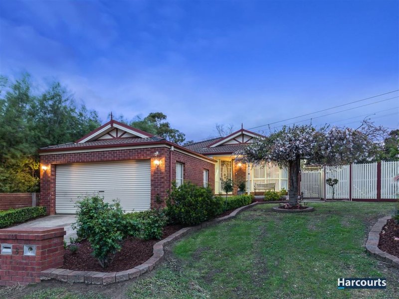 8 Wyndham Place, Rowville VIC 3178