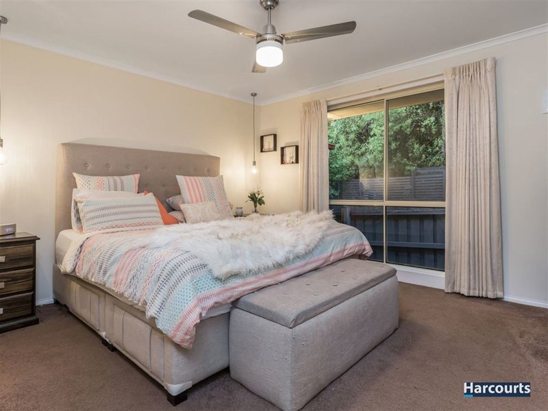 Photo - 8 Wyndham Place, Rowville VIC 3178 - Image 8