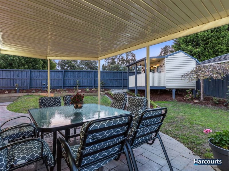 Photo - 8 Wyndham Place, Rowville VIC 3178 - Image 11