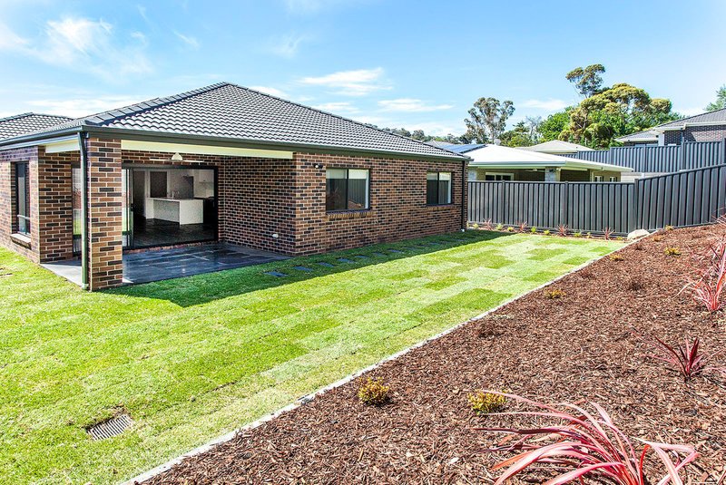 Photo - 8 Wynnlea Place, Lilydale VIC 3140 - Image 4