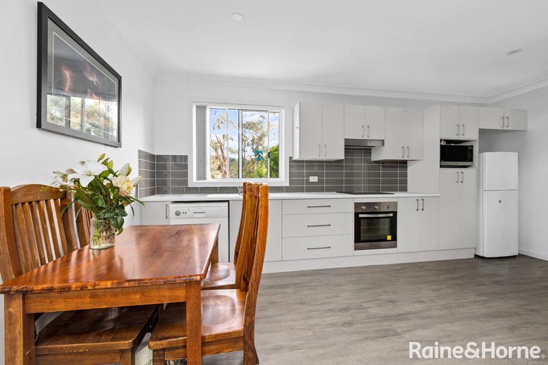 Photo - 8 Yanco Street, Tingira Heights NSW 2290 - Image 11