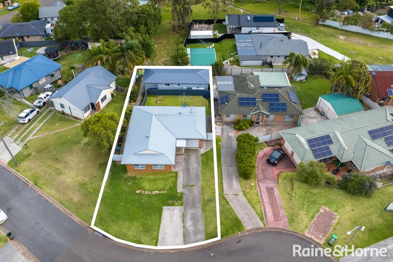 Photo - 8 Yanco Street, Tingira Heights NSW 2290 - Image 16