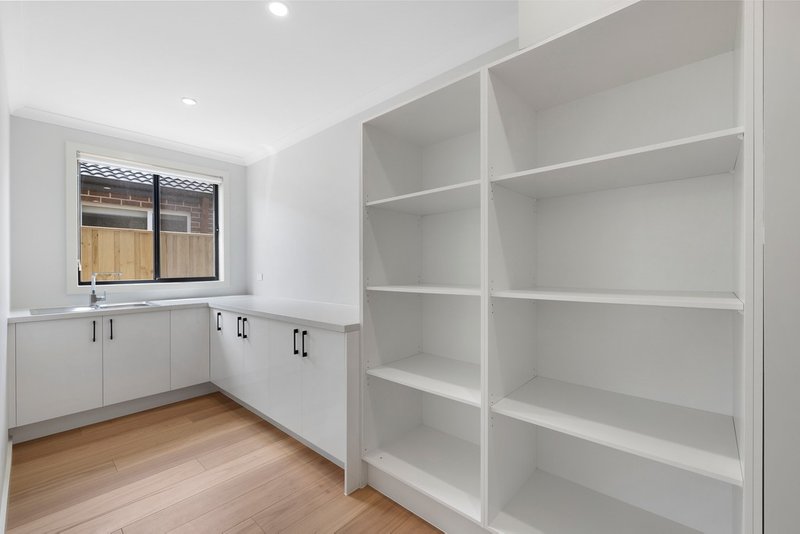 Photo - 8 Yang Road, Mambourin VIC 3024 - Image 13