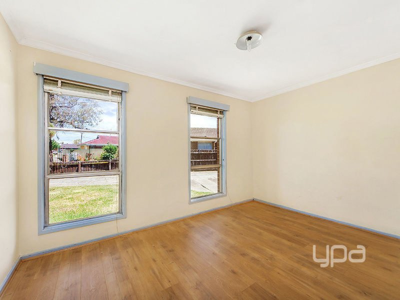 Photo - 8 Yarram Court, Kings Park VIC 3021 - Image 6