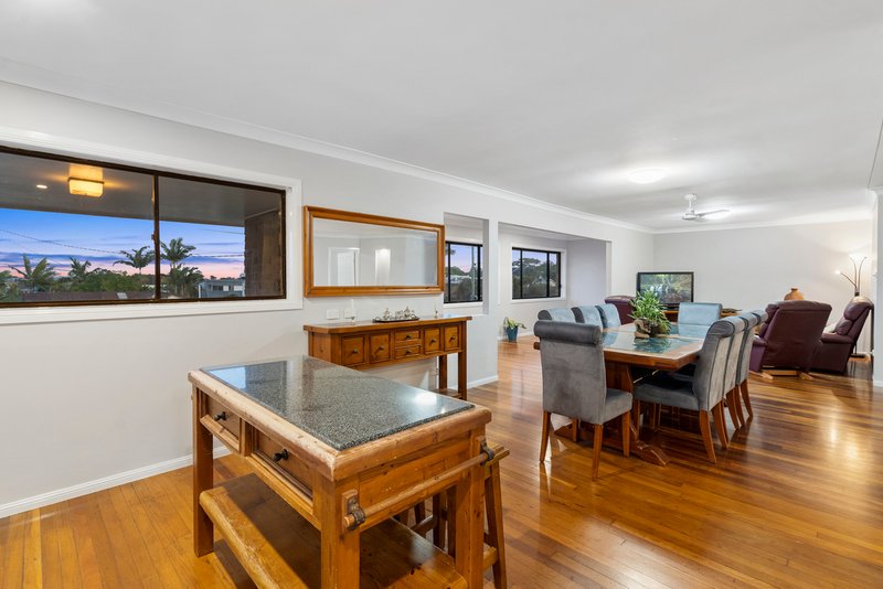 Photo - 8 Yarran Street, Victoria Point QLD 4165 - Image 4