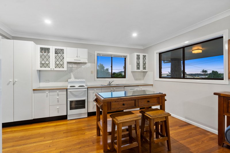 Photo - 8 Yarran Street, Victoria Point QLD 4165 - Image 11