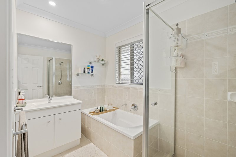 Photo - 8 Yarwood Crescent, Ormeau Hills QLD 4208 - Image 12