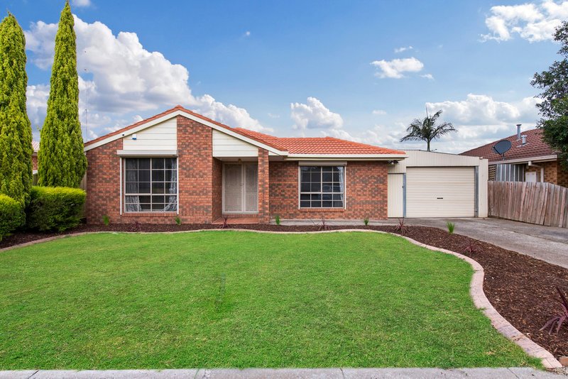 8 Yeats Drive, Delahey VIC 3037