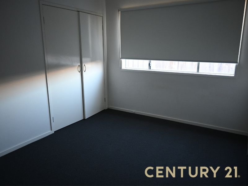 Photo - 8 Yellowgum Avenue, Lyndhurst VIC 3975 - Image 9