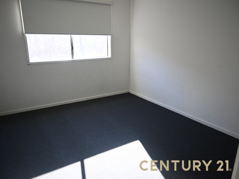 Photo - 8 Yellowgum Avenue, Lyndhurst VIC 3975 - Image 10