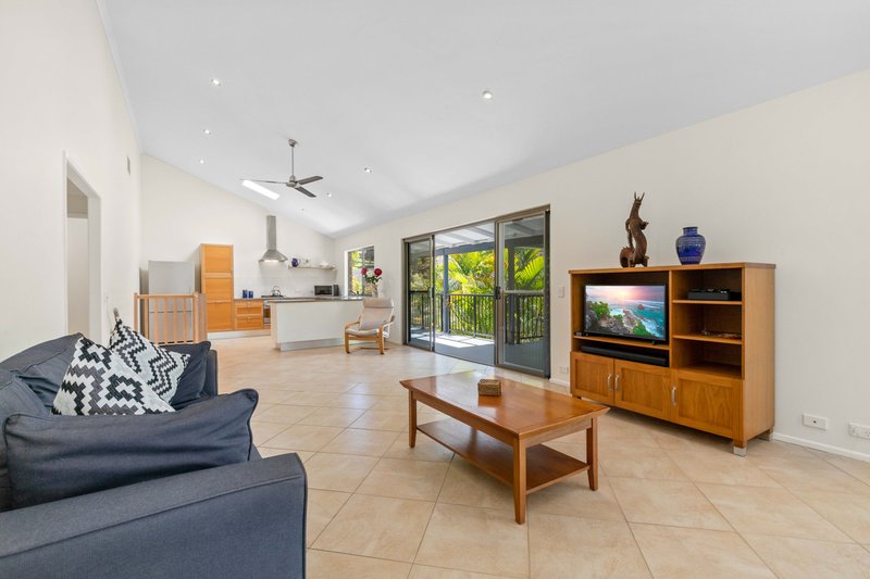 Photo - 8 Yeramba Place, Buderim QLD 4556 - Image 4