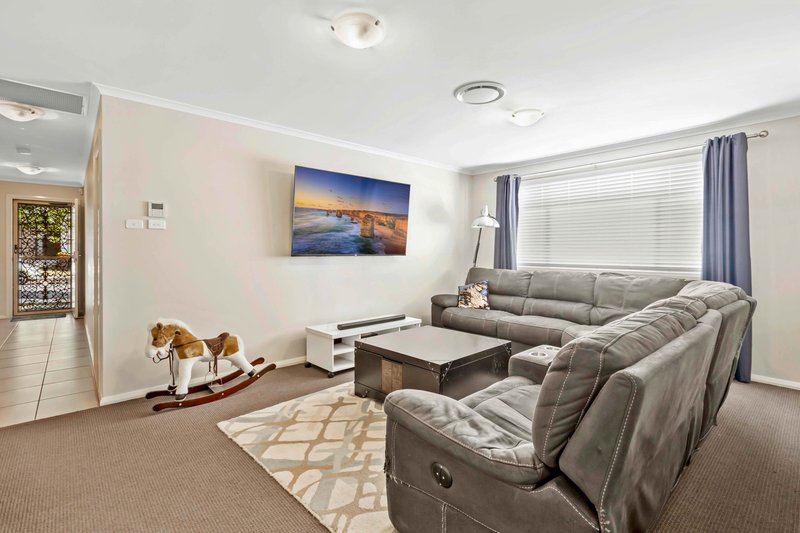 Photo - 8 Yerrang Avenue, Glenmore Park NSW 2745 - Image 3