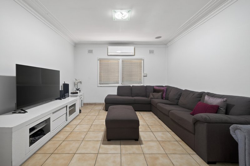 Photo - 8 York Street, Condell Park NSW 2200 - Image 7