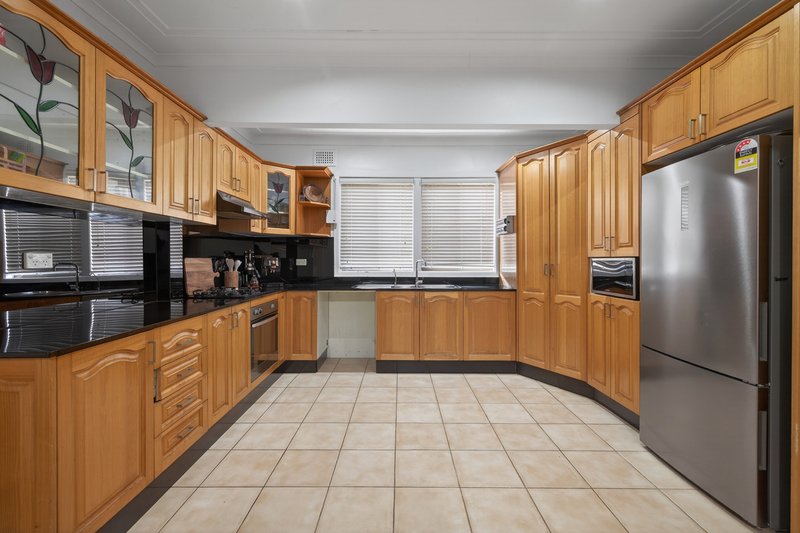 Photo - 8 York Street, Condell Park NSW 2200 - Image 9