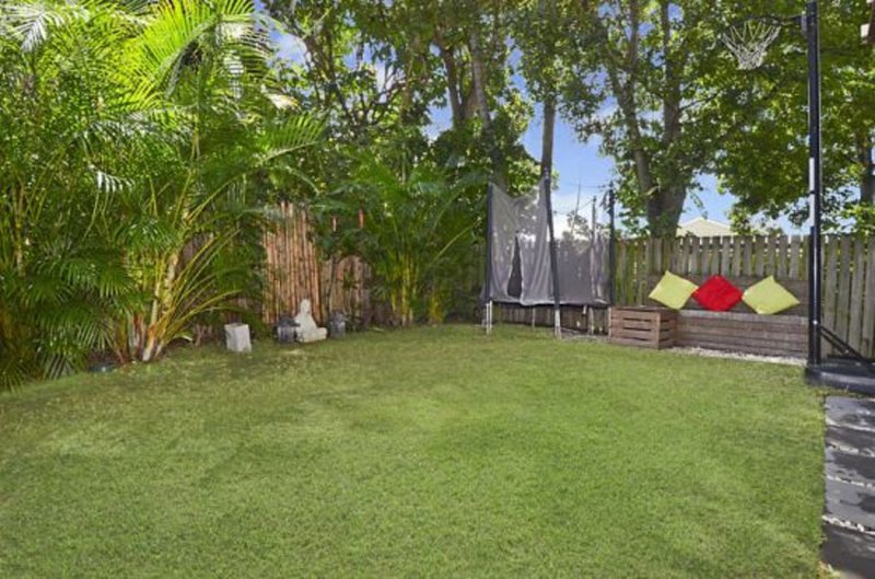 Photo - 8 York Street, Coorparoo QLD 4151 - Image 14