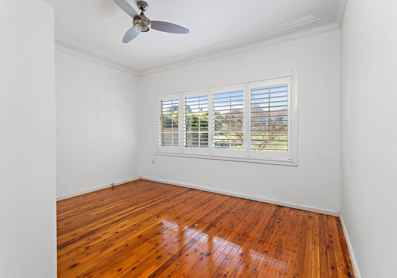 Photo - 8 Yorkshire Road, Dapto NSW 2530 - Image 7