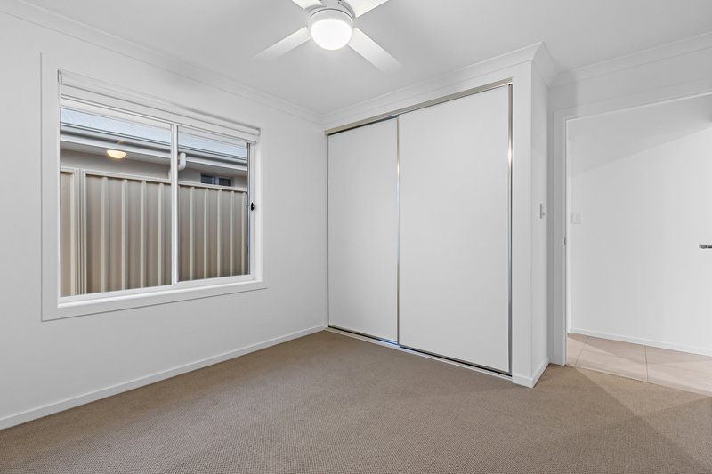 Photo - 8 Young Court, Munno Para West SA 5115 - Image 7