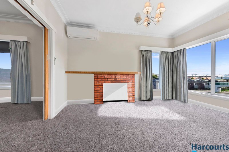 Photo - 8 Young Street, East Devonport TAS 7310 - Image 3