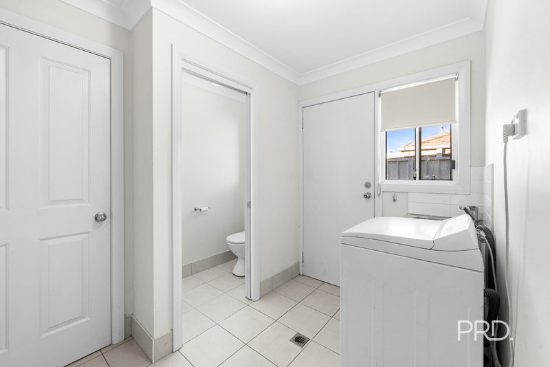 Photo - 8 Yulong Street, Glenfield Park NSW 2650 - Image 10