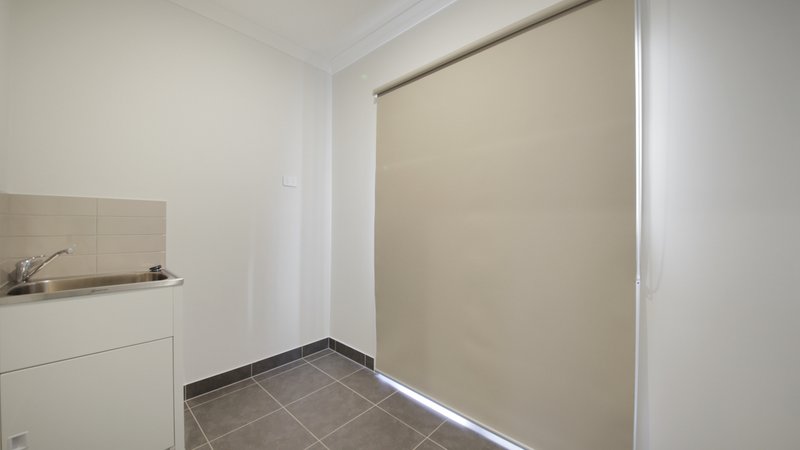 Photo - 8 Zimmerman Street, Truganina VIC 3029 - Image 6