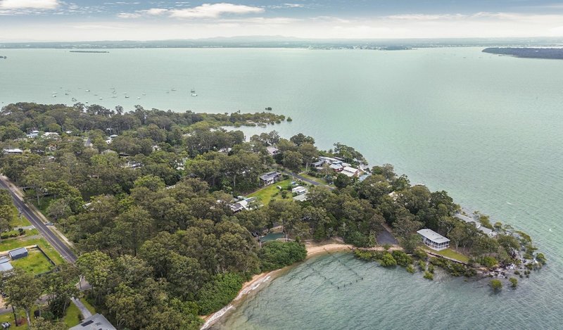 Photo - 80-82 Coondooroopa Drive, Macleay Island QLD 4184 - Image 5