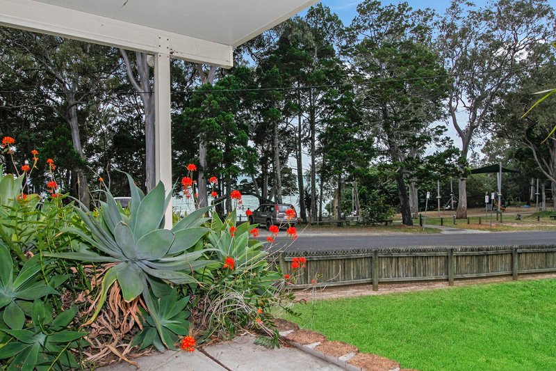 Photo - 80-82 Coondooroopa Drive, Macleay Island QLD 4184 - Image 6