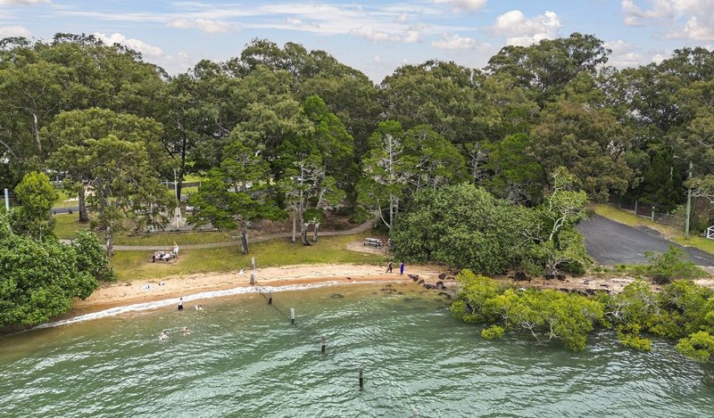 Photo - 80-82 Coondooroopa Drive, Macleay Island QLD 4184 - Image 20