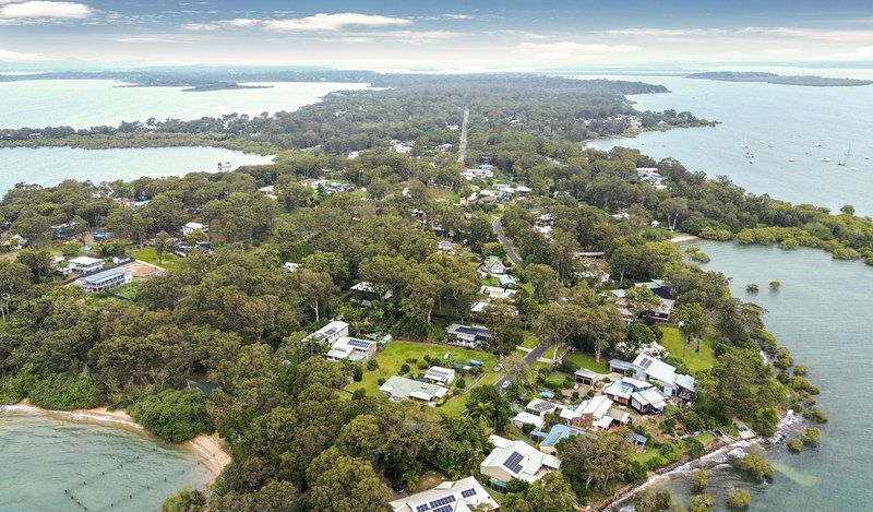 Photo - 80-82 Coondooroopa Drive, Macleay Island QLD 4184 - Image 24