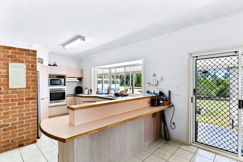 Photo - 80 Beck Road, Urangan QLD 4655 - Image 6