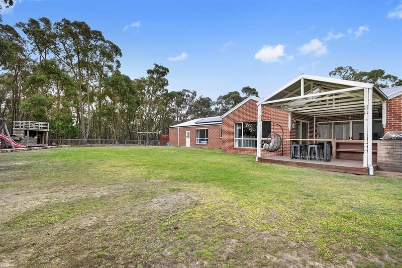 Photo - 80 Blackberry Lane, Haddon VIC 3351 - Image 13