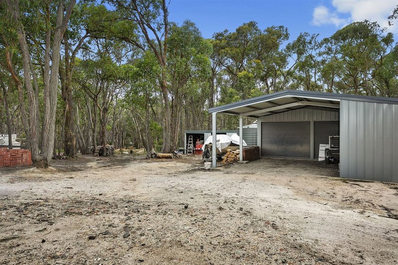 Photo - 80 Blackberry Lane, Haddon VIC 3351 - Image 17