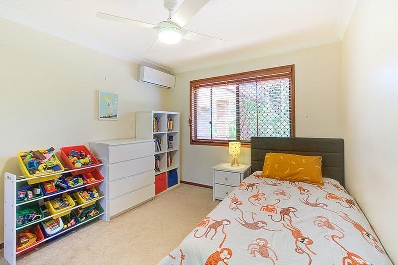 Photo - 80 Cadogan Street, Carindale QLD 4152 - Image 11