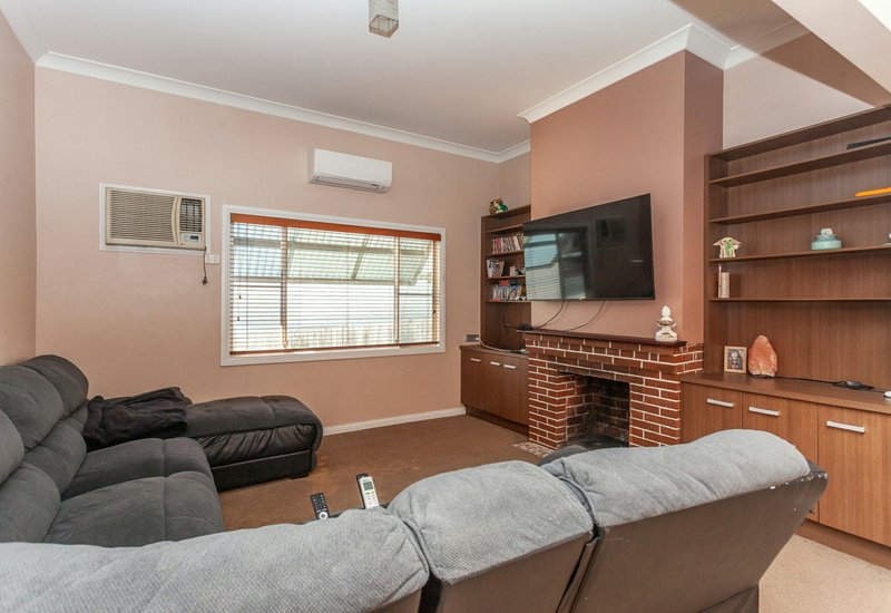 Photo - 80 Catherine Street, Cessnock NSW 2325 - Image 6