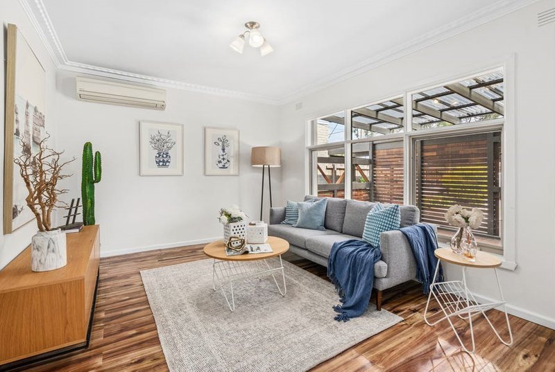 Photo - 80 David Street North, Knoxfield VIC 3180 - Image 2
