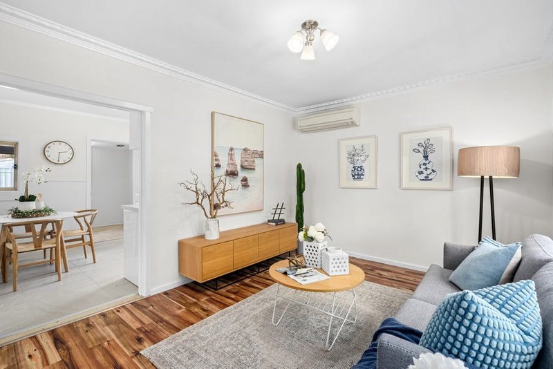 Photo - 80 David Street North, Knoxfield VIC 3180 - Image 4