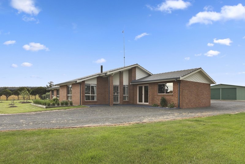 Photo - 80 De Motts Road, Anakie VIC 3213 - Image 2