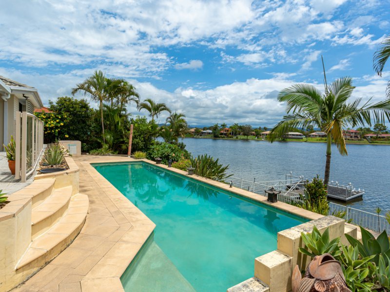 80 Dipper Drive, Burleigh Waters QLD 4220