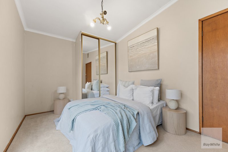 Photo - 80 Frensham Road, Watsonia VIC 3087 - Image 6