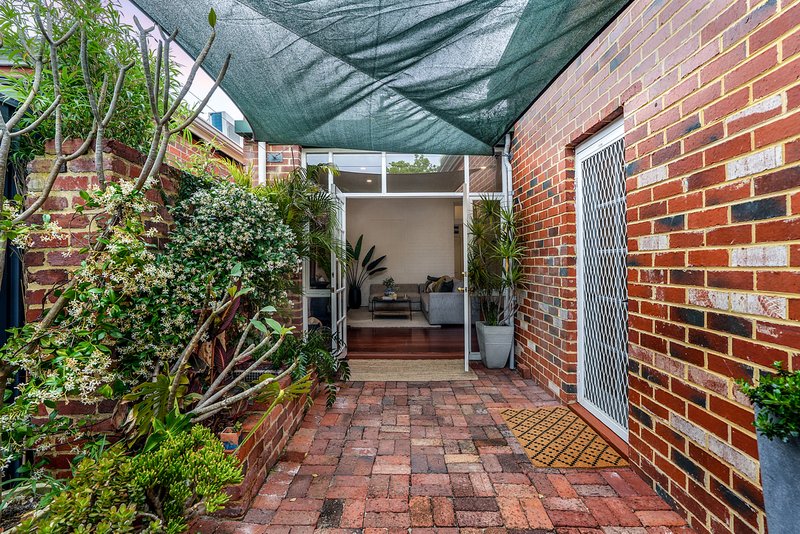 Photo - 80 Grosvenor Road, Mount Lawley WA 6050 - Image 25