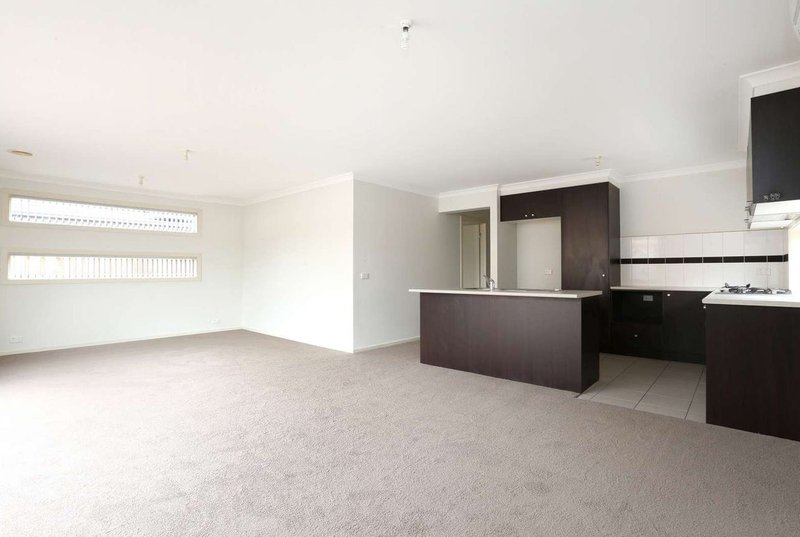Photo - 80 Hamish Drive, Tarneit VIC 3029 - Image 2